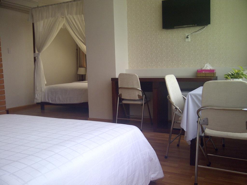 Anh Dao Mekong Hotel Can Tho Exterior foto